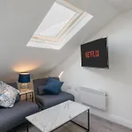 Central & Charming Studio London - 7